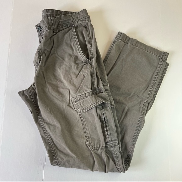 Eddie Bauer men’s gray cargo pants 34 x 36